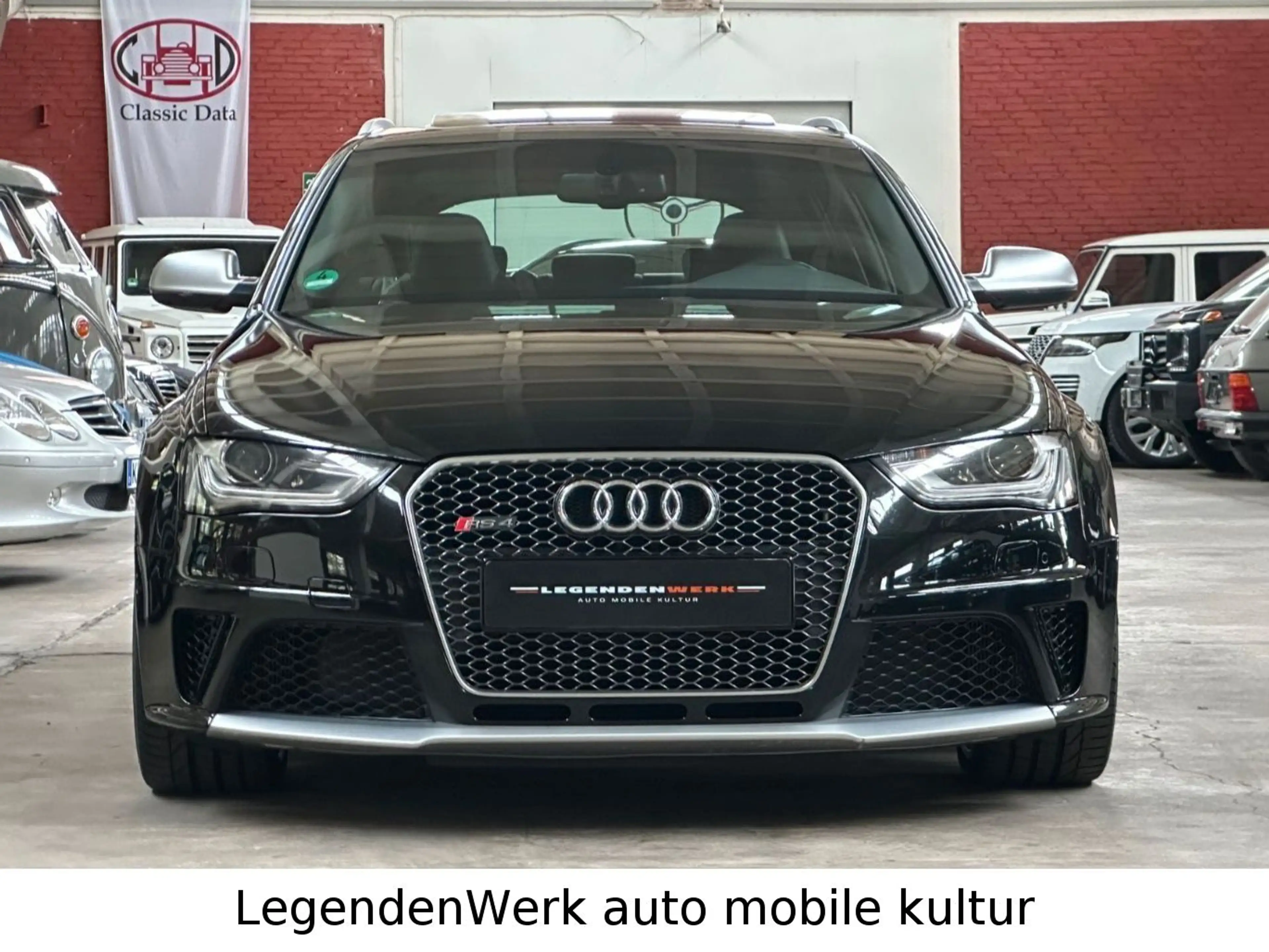 Audi RS4 B8 Avant 4.2 FSI SERVICE/BREMSEN/REIFEN neu! — photo 2