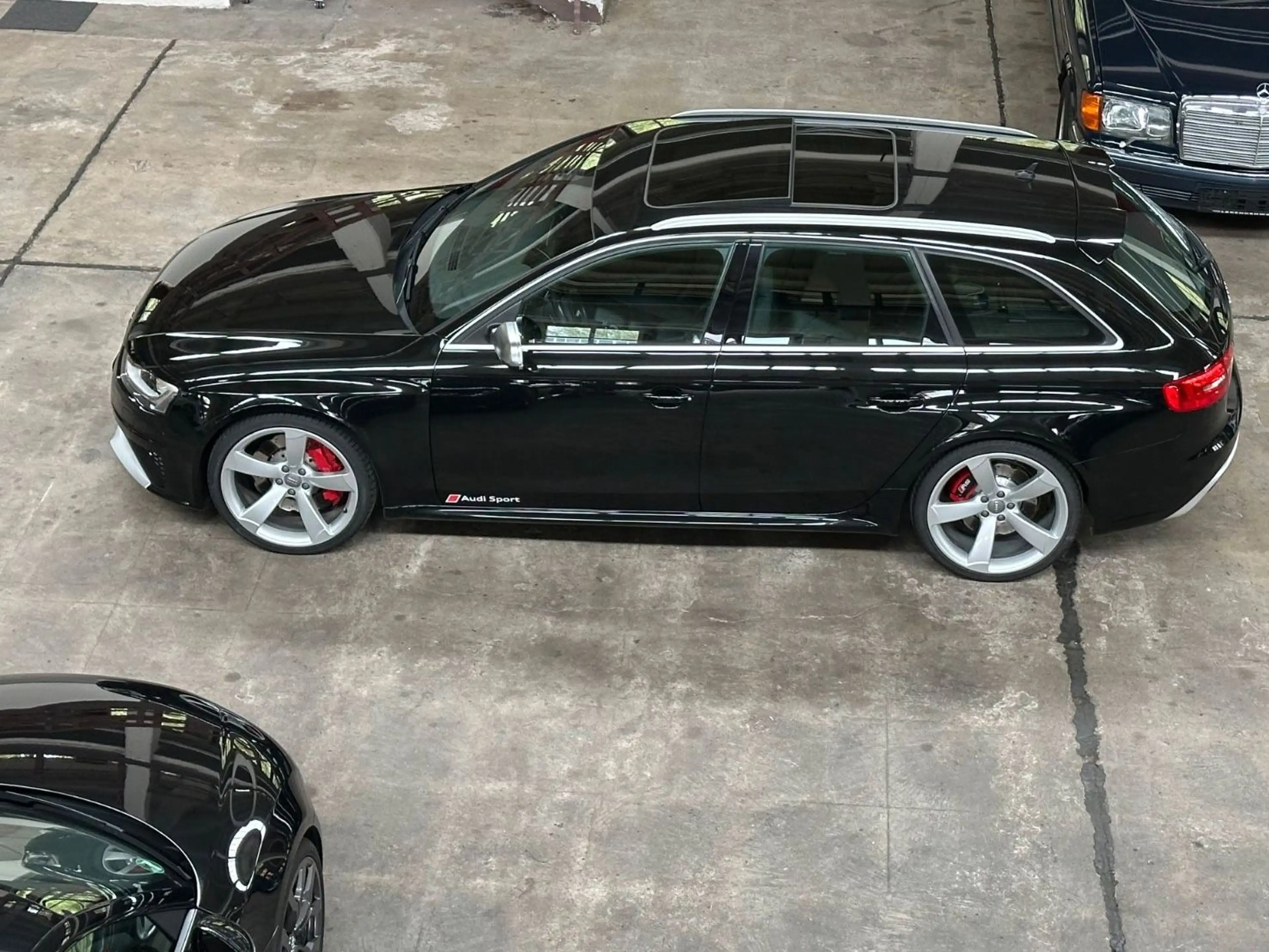 Audi RS4 B8 Avant 4.2 FSI SERVICE/BREMSEN/REIFEN neu! — photo 12