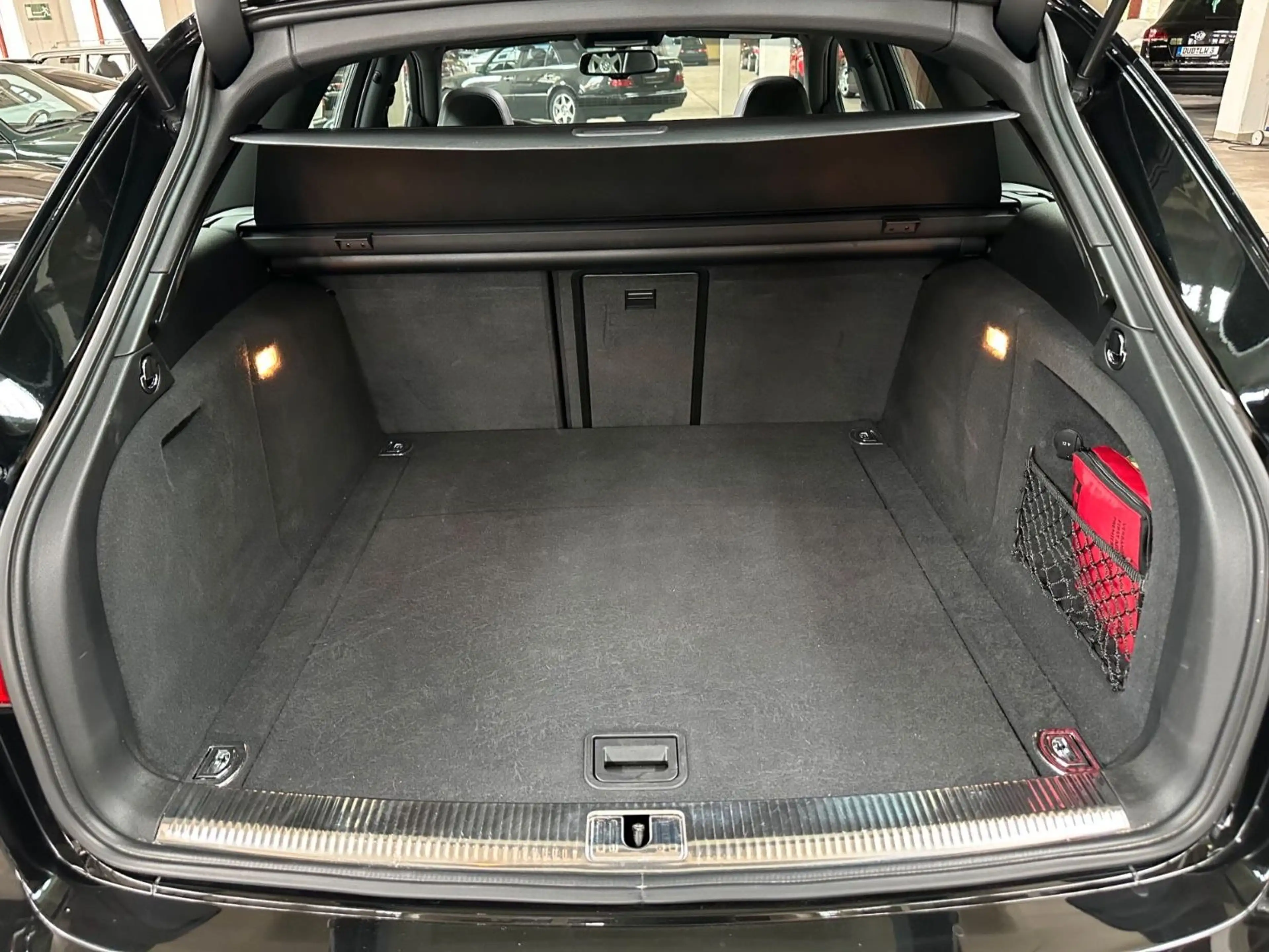 Audi RS4 B8 Avant 4.2 FSI SERVICE/BREMSEN/REIFEN neu! — photo 24