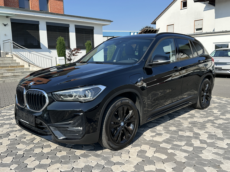 BMW X1 xDrive25 Plug-In Sport Line LED ACC NAV+ HIFI — photo 4