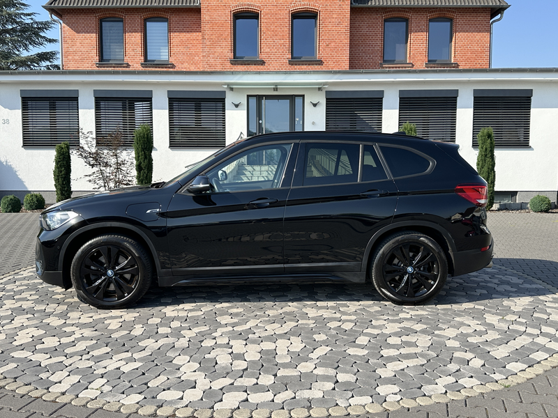 BMW X1 xDrive25 Plug-In Sport Line LED ACC NAV+ HIFI — photo 5