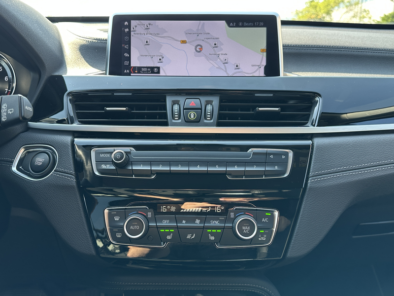BMW X1 xDrive25 Plug-In Sport Line LED ACC NAV+ HIFI — photo 18