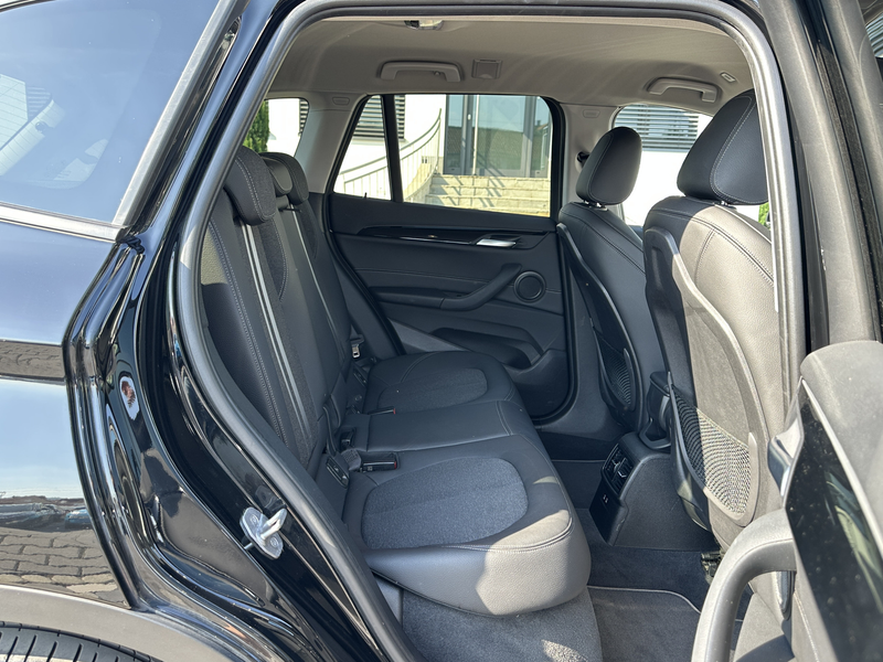 BMW X1 xDrive25 Plug-In Sport Line LED ACC NAV+ HIFI — photo 11