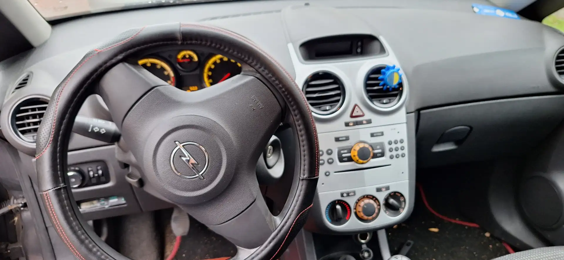 Opel Corsa Corsa 1.2-16V 111 Edition Szary - 2