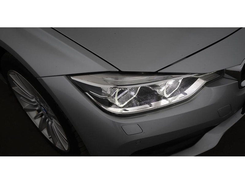 BMW 318 d Touring Advantage LED NAVI SITZHZG R-CAM PDC — photo 10
