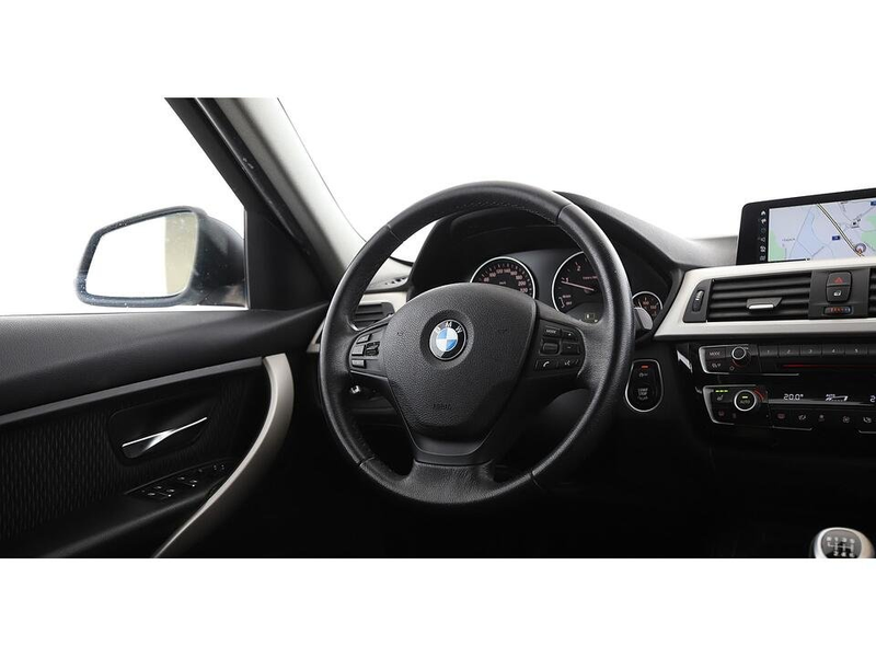 BMW 318 d Touring Advantage LED NAVI SITZHZG R-CAM PDC — photo 12