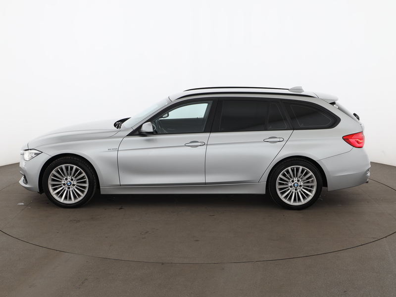 BMW 318 d Touring Advantage LED NAVI SITZHZG R-CAM PDC — photo 6