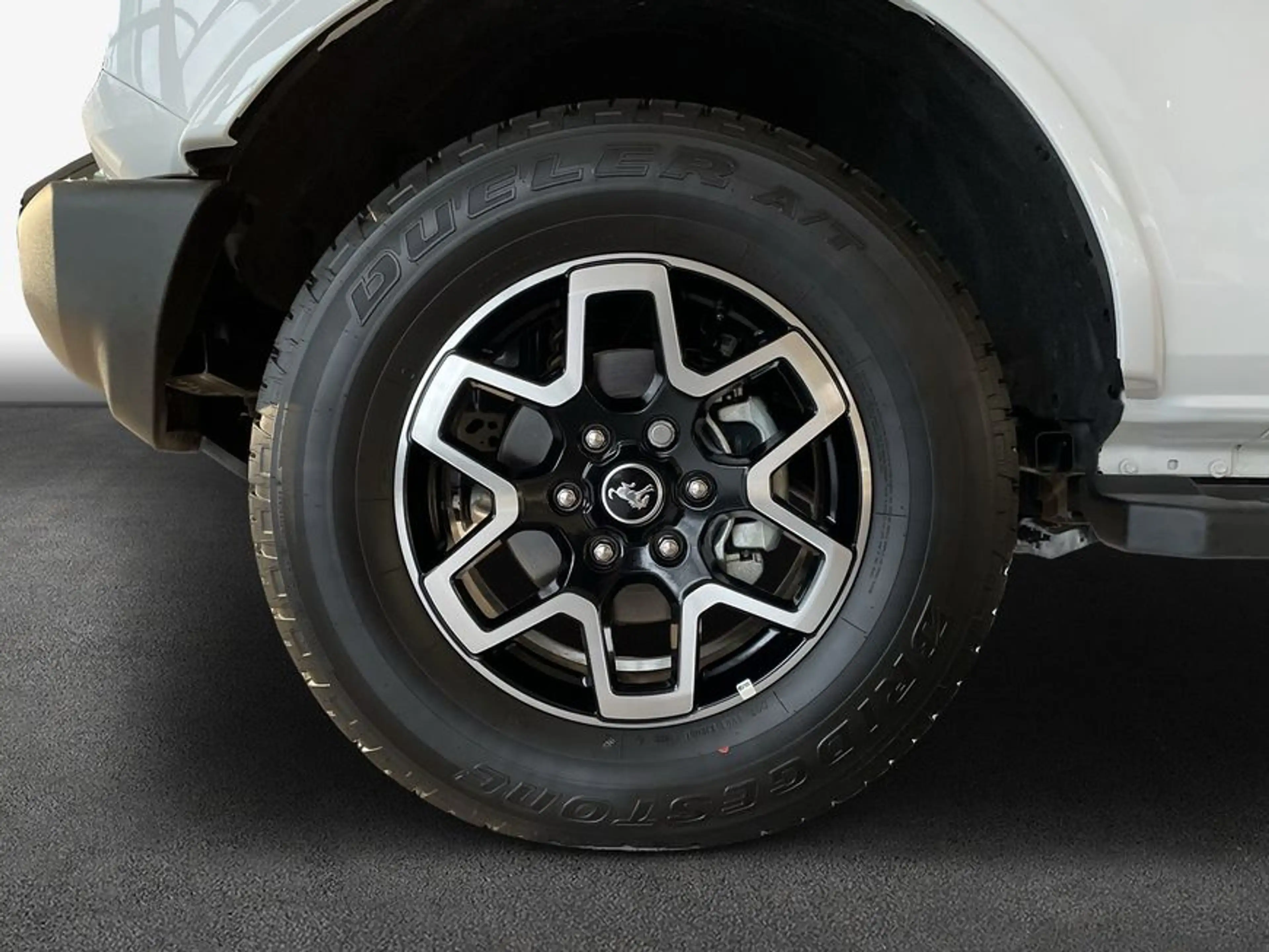Ford Bronco 2.7 EcoBoost V6 Outer Banks 246 kW, 5-türig — photo 7