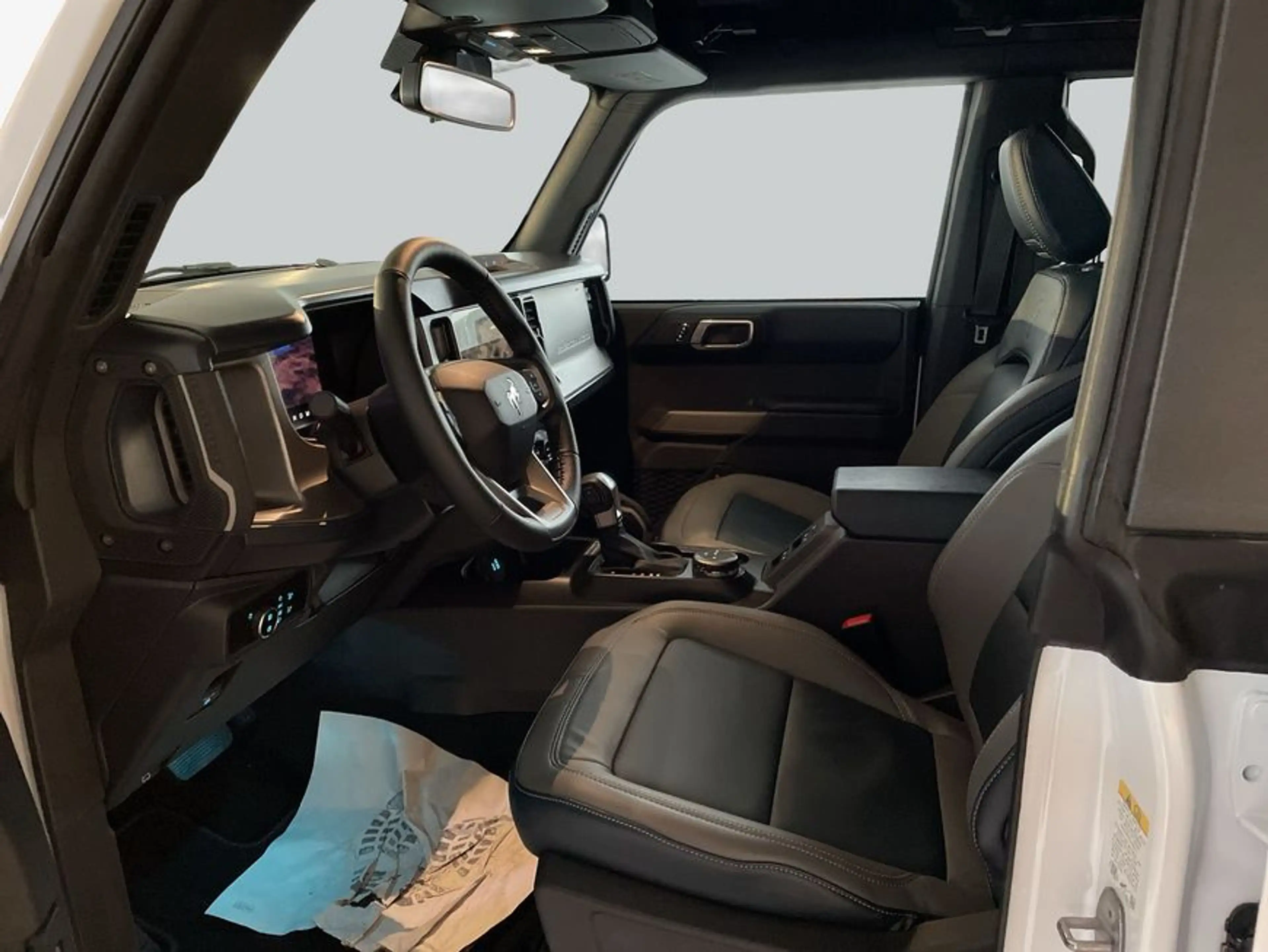 Ford Bronco 2.7 EcoBoost V6 Outer Banks 246 kW, 5-türig — photo 9