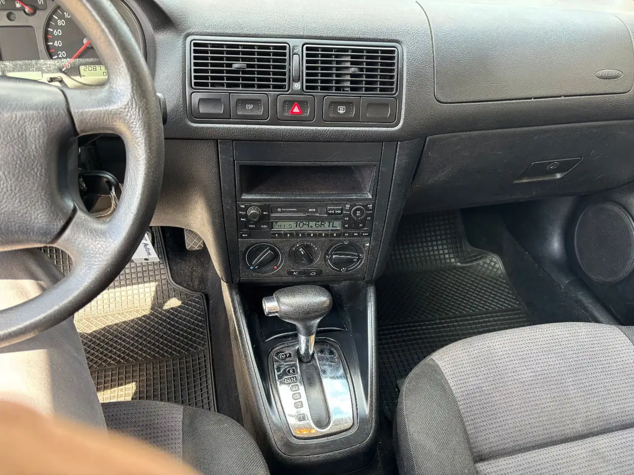 Volkswagen Golf 1.6 AUTO EDITION, foto 11