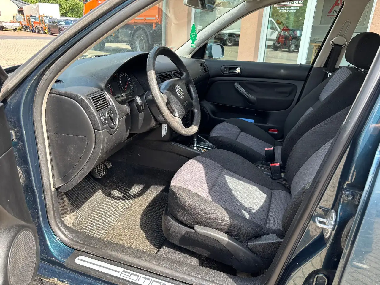 Volkswagen Golf 1.6 AUTO EDITION, foto 9