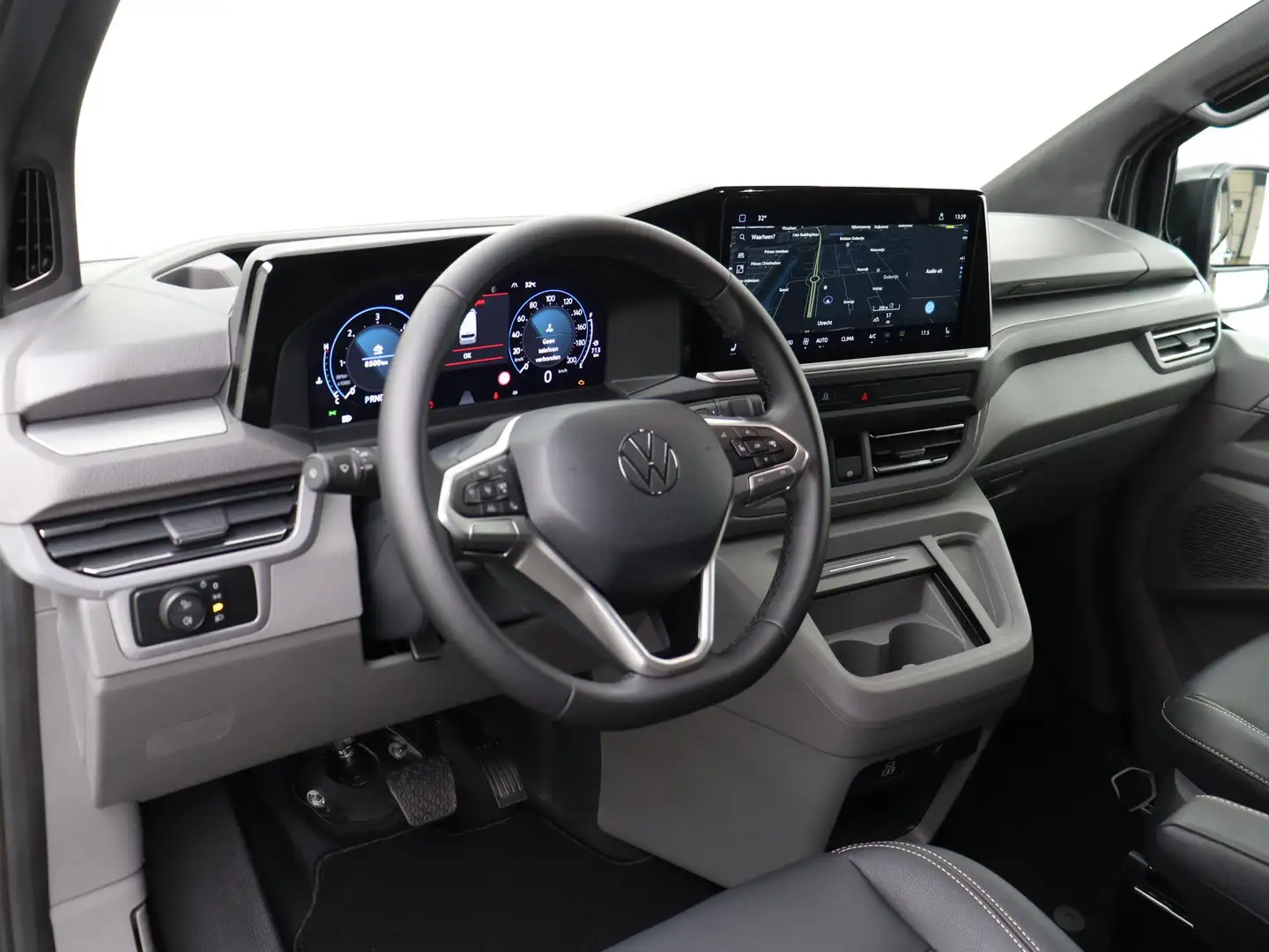 Volkswagen Transporter 2.0 TDI Dubbele cabine L2H1 30 Bulli LEDER / ZWART Zwart - 2