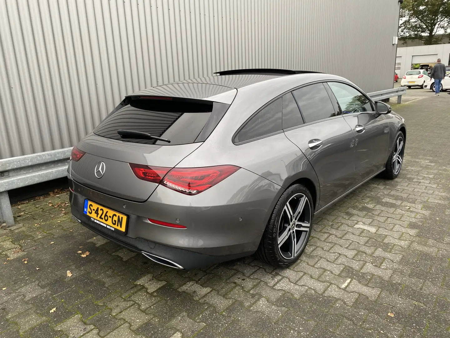 Mercedes-Benz CLA 180 Shooting Brake d Leer, Clima, Stoelvw, Digi.Cockpi Grijs - 2