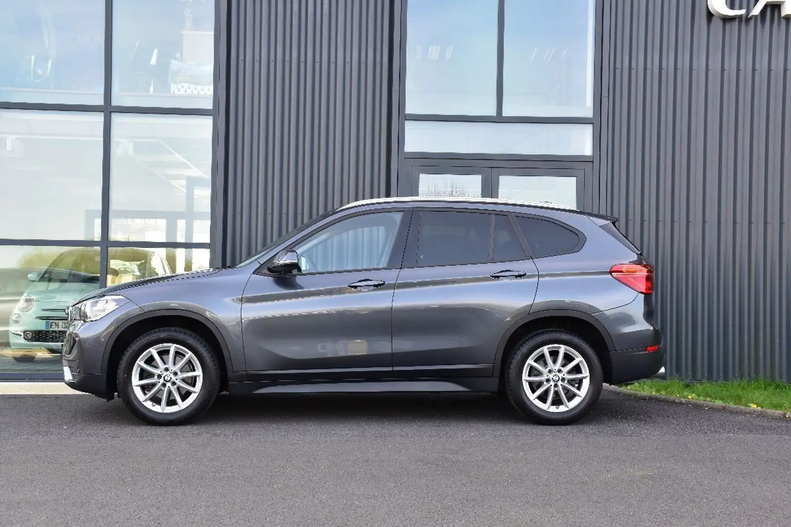 BMW X1 (F48) (2) SDRIVE18D LOUNGE BVA8 Grau - 2