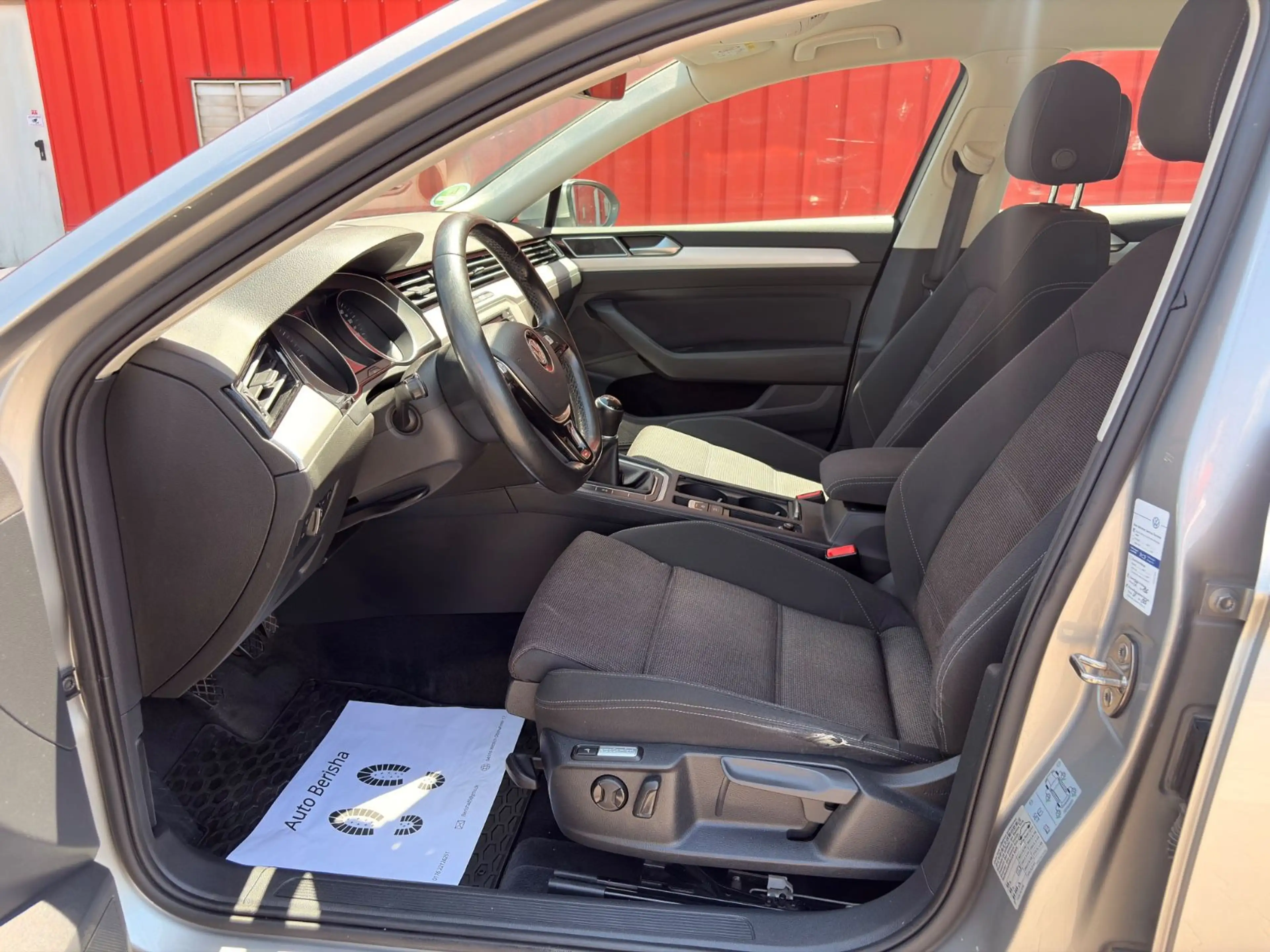 Volkswagen Passat Variant Passat 2.0 TDI 2Hand Navi Tüv ist Neu ACC AHK — photo 13