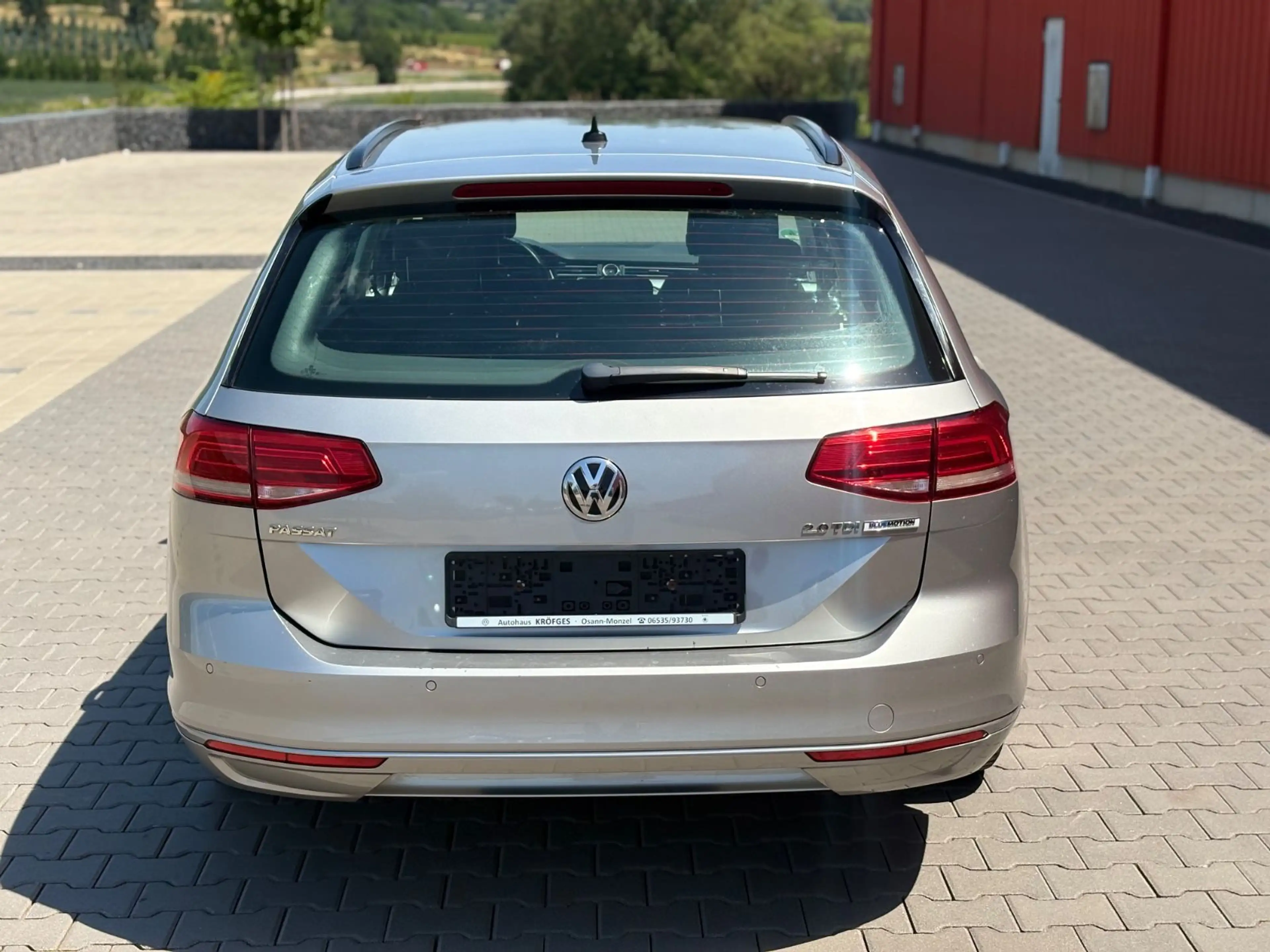 Volkswagen Passat Variant Passat 2.0 TDI 2Hand Navi Tüv ist Neu ACC AHK — photo 4