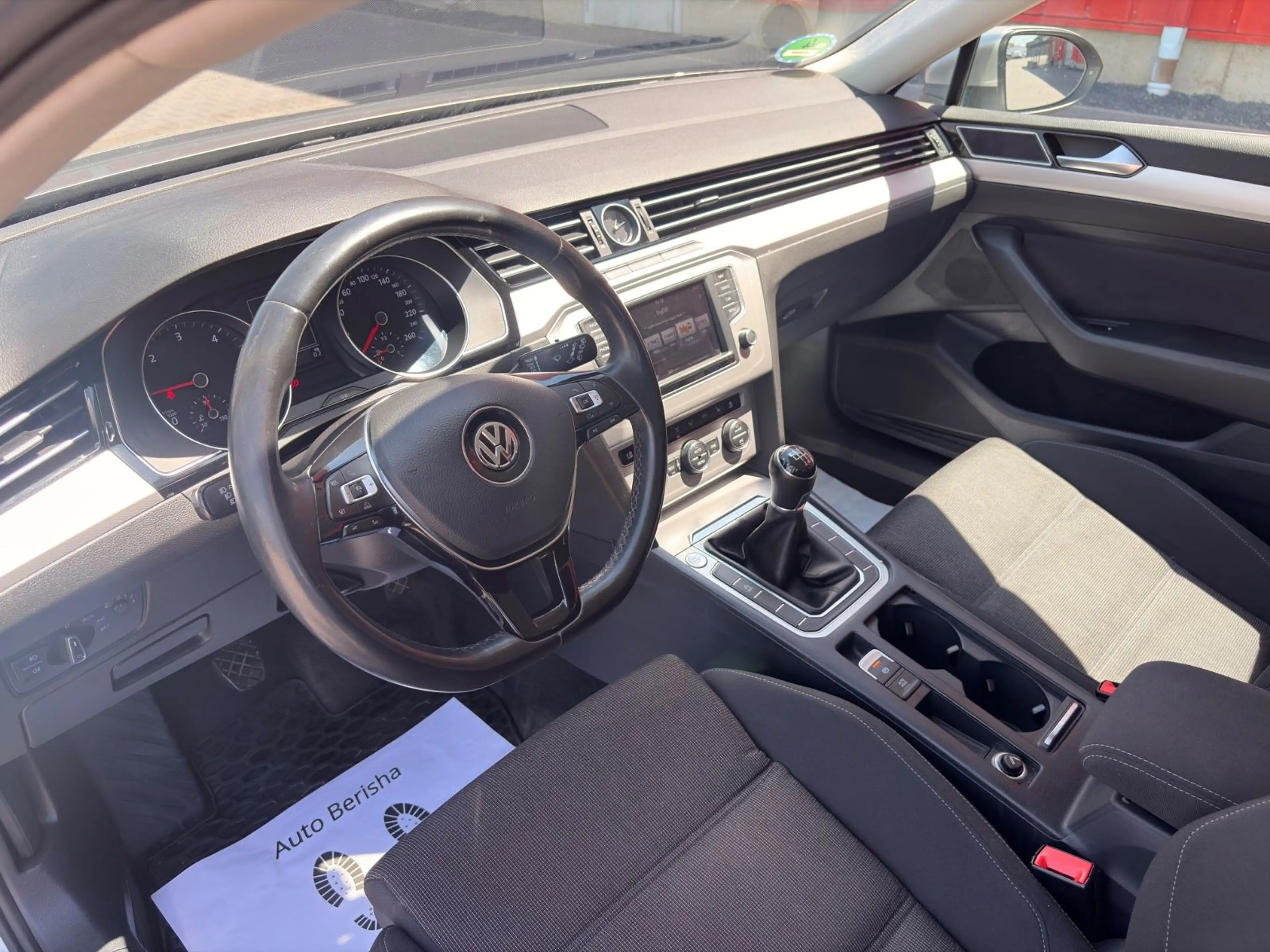 Volkswagen Passat Variant Passat 2.0 TDI 2Hand Navi Tüv ist Neu ACC AHK — photo 14