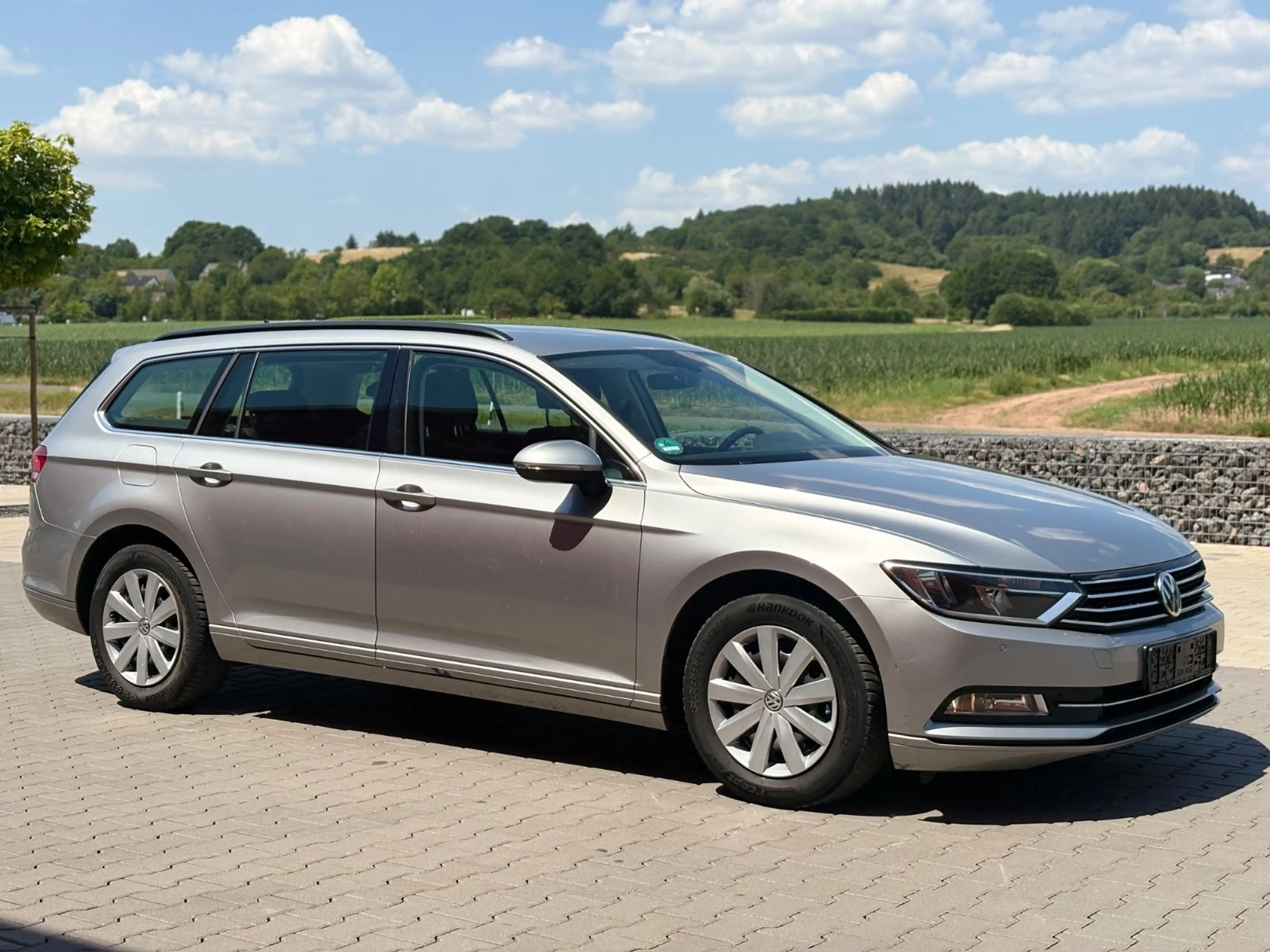 Volkswagen Passat Variant Passat 2.0 TDI 2Hand Navi Tüv ist Neu ACC AHK — photo 10