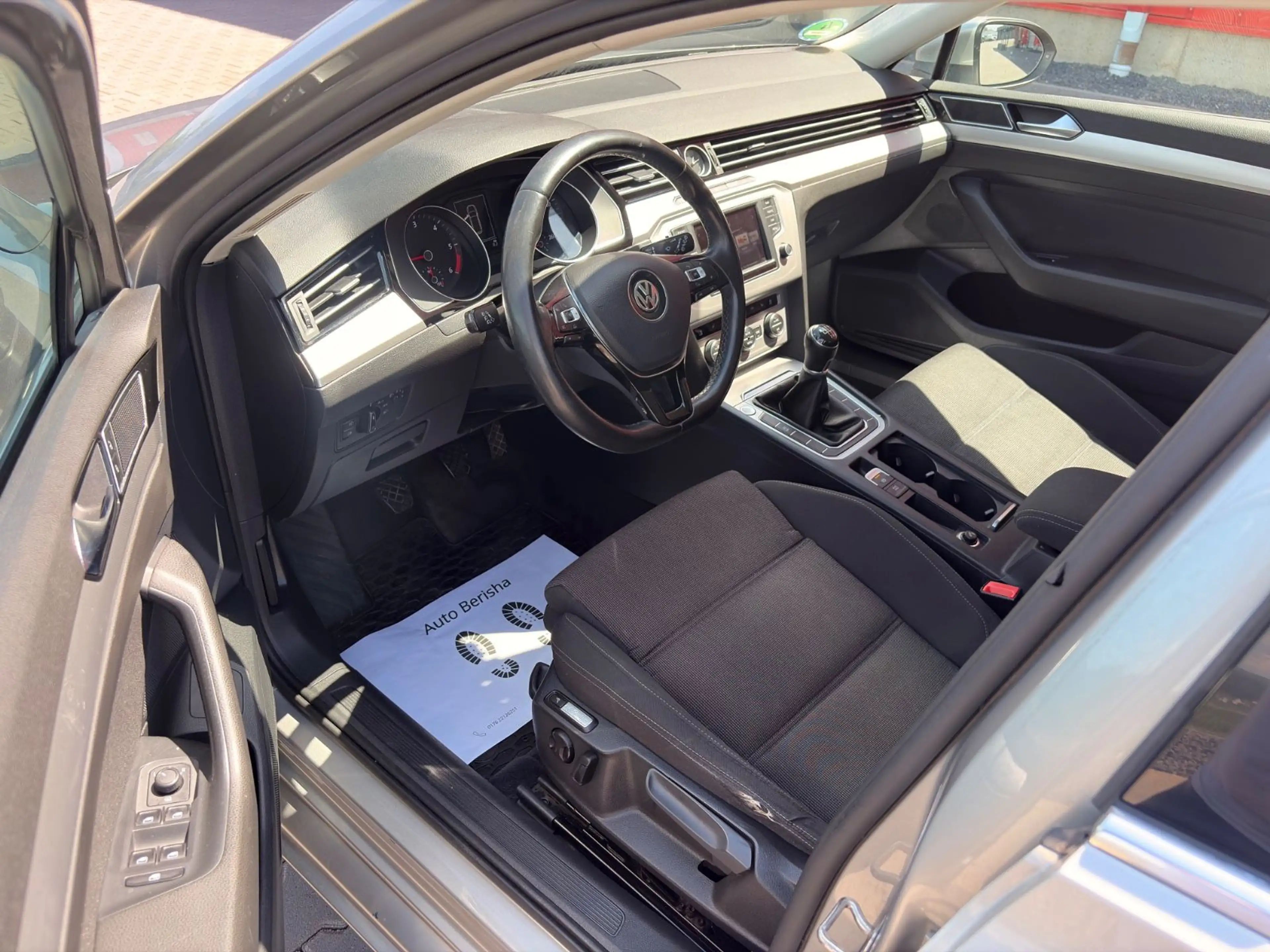 Volkswagen Passat Variant Passat 2.0 TDI 2Hand Navi Tüv ist Neu ACC AHK — photo 12