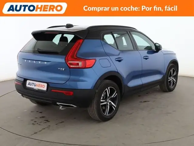 Volvo XC40 view 6
