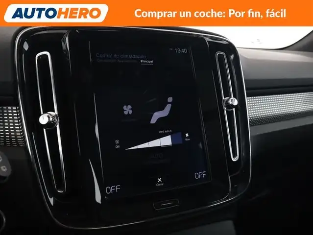 Volvo XC40 view 21