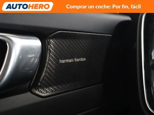 Volvo XC40 view 29