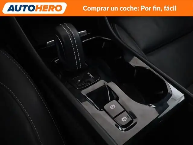 Volvo XC40 view 26