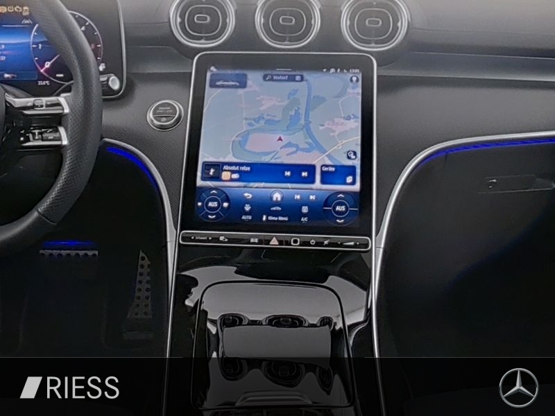 Mercedes-Benz C 200 d AMG Sport Night Distr AHK Pano Keyless 18" — photo 10