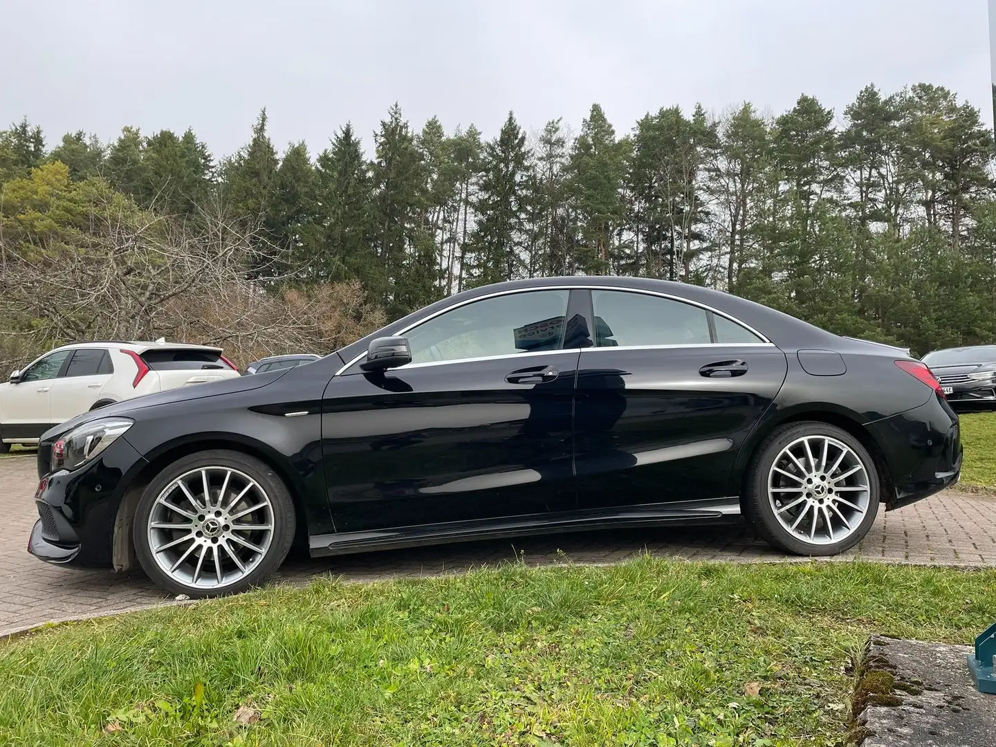 Mercedes-Benz CLA 200 CLA 200 *LED *Rückfahrkam. *Spiegelpak. Schwarz - 2