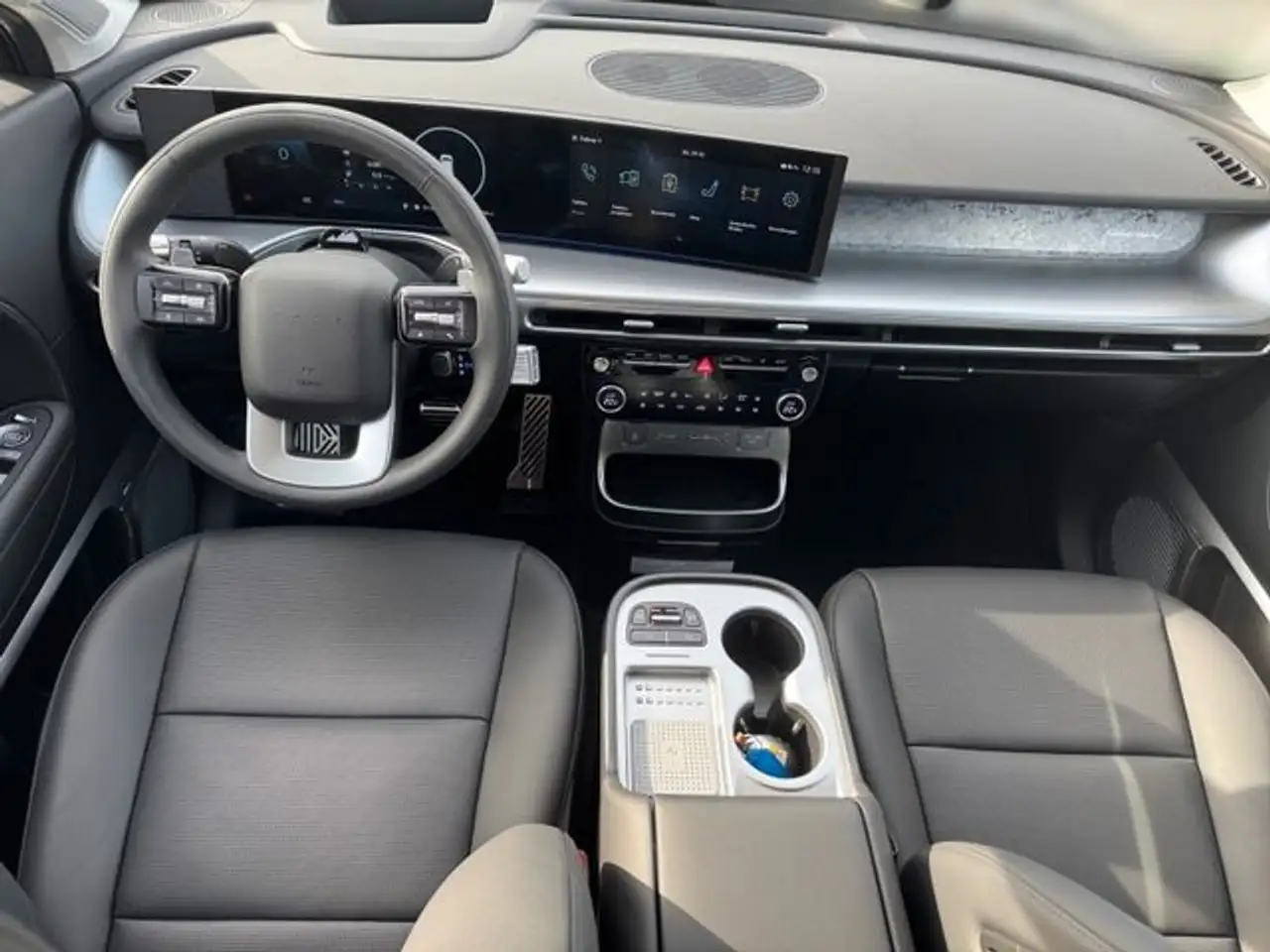 Hyundai IONIQ 9 110kWh 4WD UNIQ 6 Sitzer Pano-Dach HUD StandHZG Pa 11