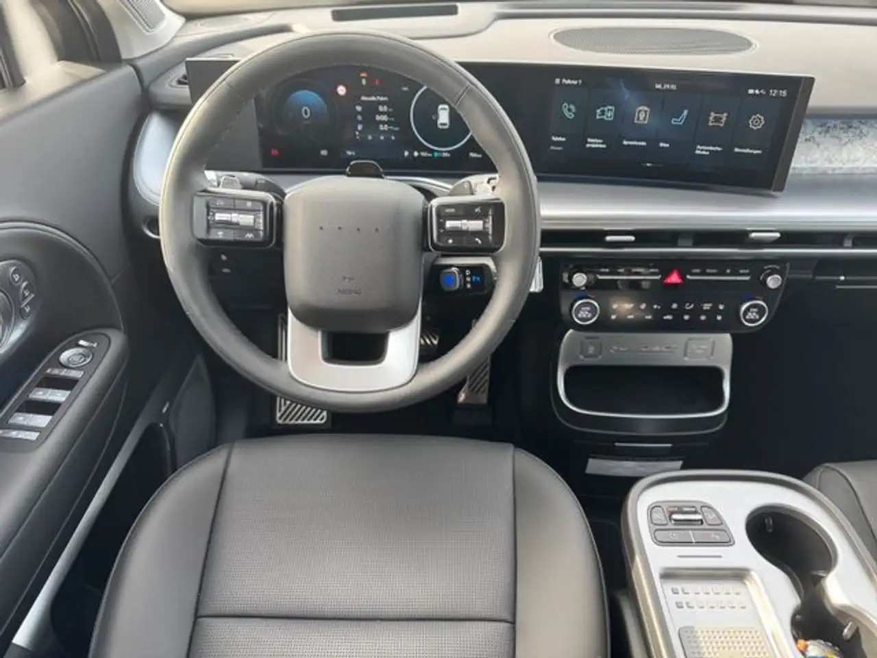 Hyundai IONIQ 9 110kWh 4WD UNIQ 6 Sitzer Pano-Dach HUD StandHZG Pa 10