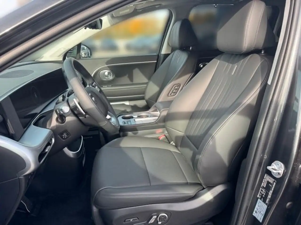 Hyundai IONIQ 9 110kWh 4WD UNIQ 6 Sitzer Pano-Dach HUD StandHZG Pa 7