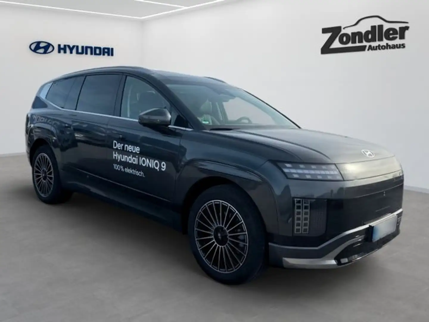 Hyundai IONIQ 9 110kWh 4WD UNIQ 6 Sitzer Pano-Dach HUD StandHZG Pa Gris - 2