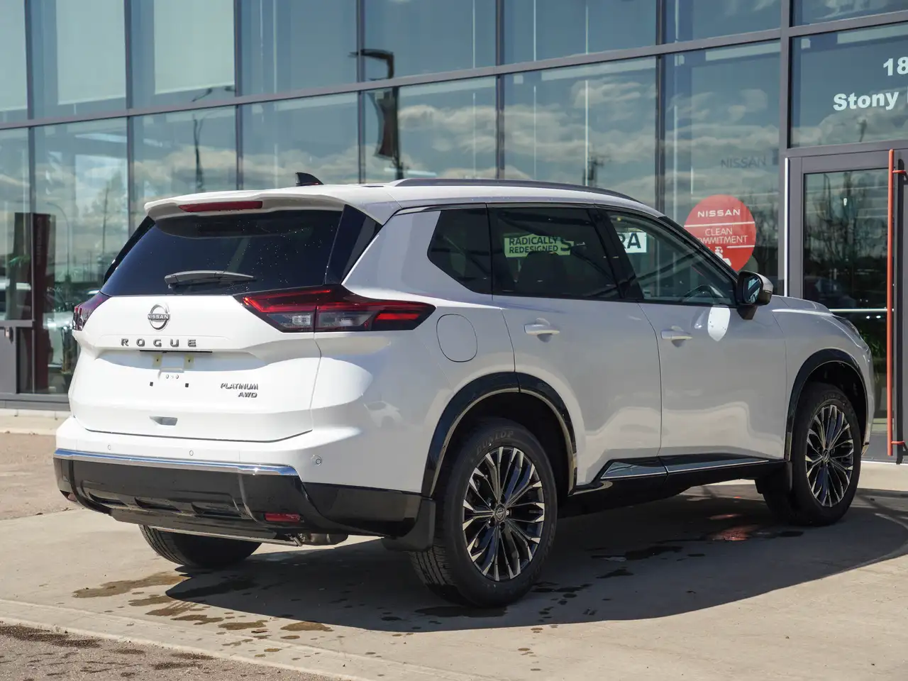 Nissan Rogue снимка Nissan Rogue