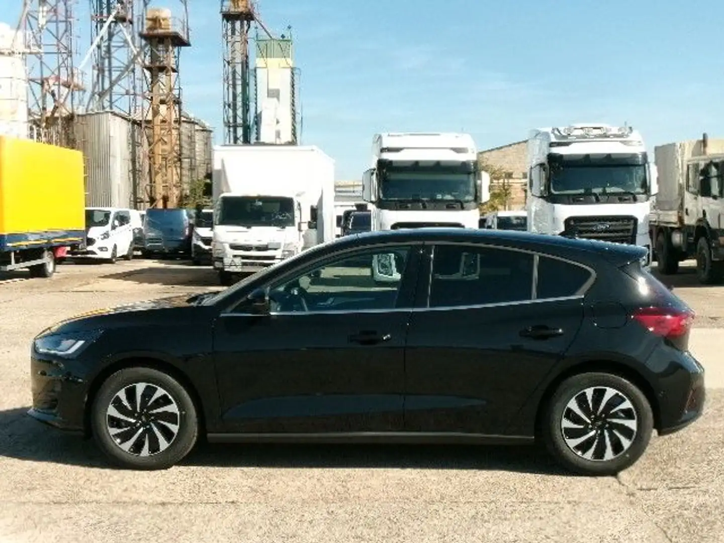 Ford Focus Titanium Edition 1.0L MHEV AT Pano ACC Kam Schwarz - 2