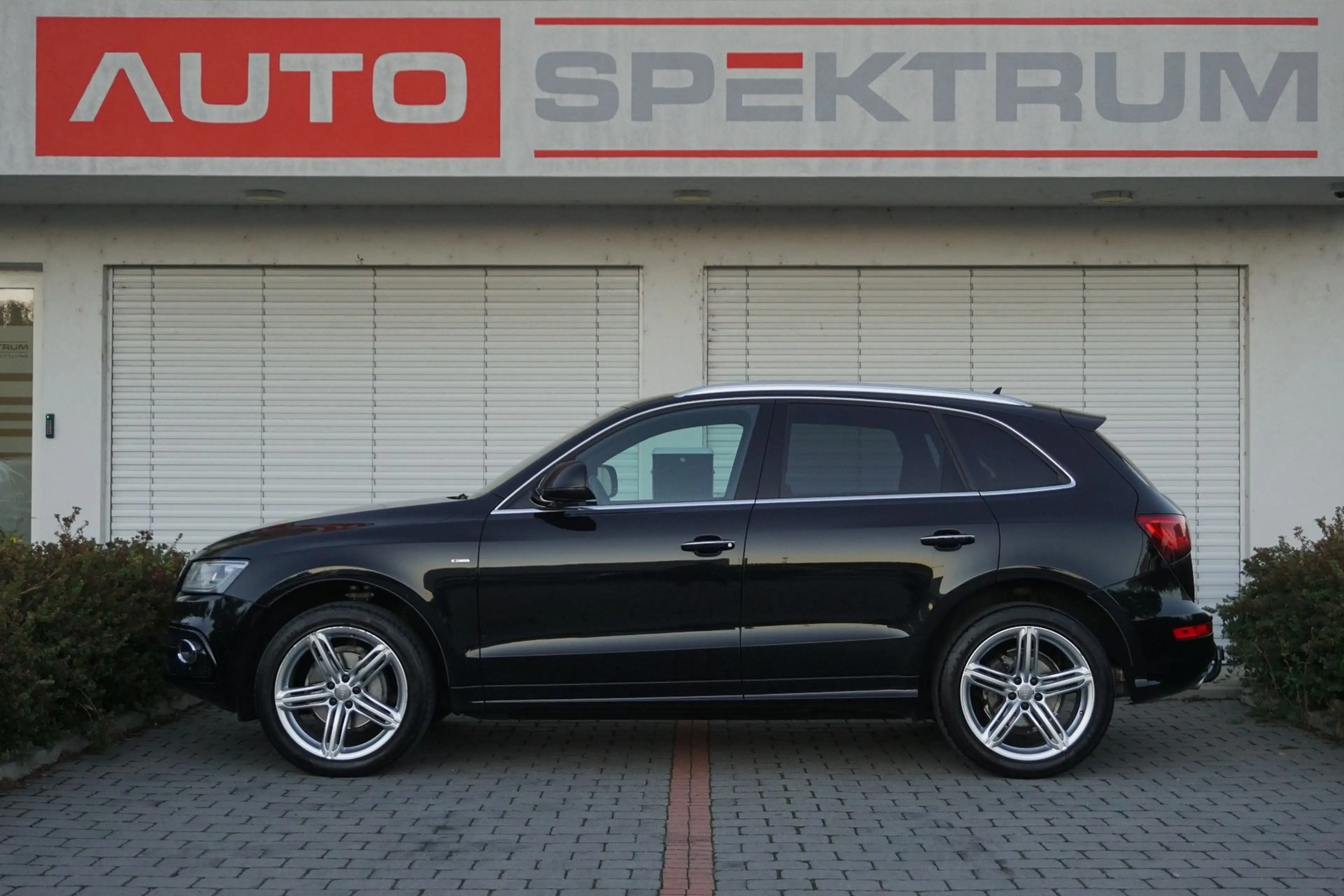 Audi Q5 2,0 TDI quattro Sport S-tronic | € 134 mtl | S li — photo 2