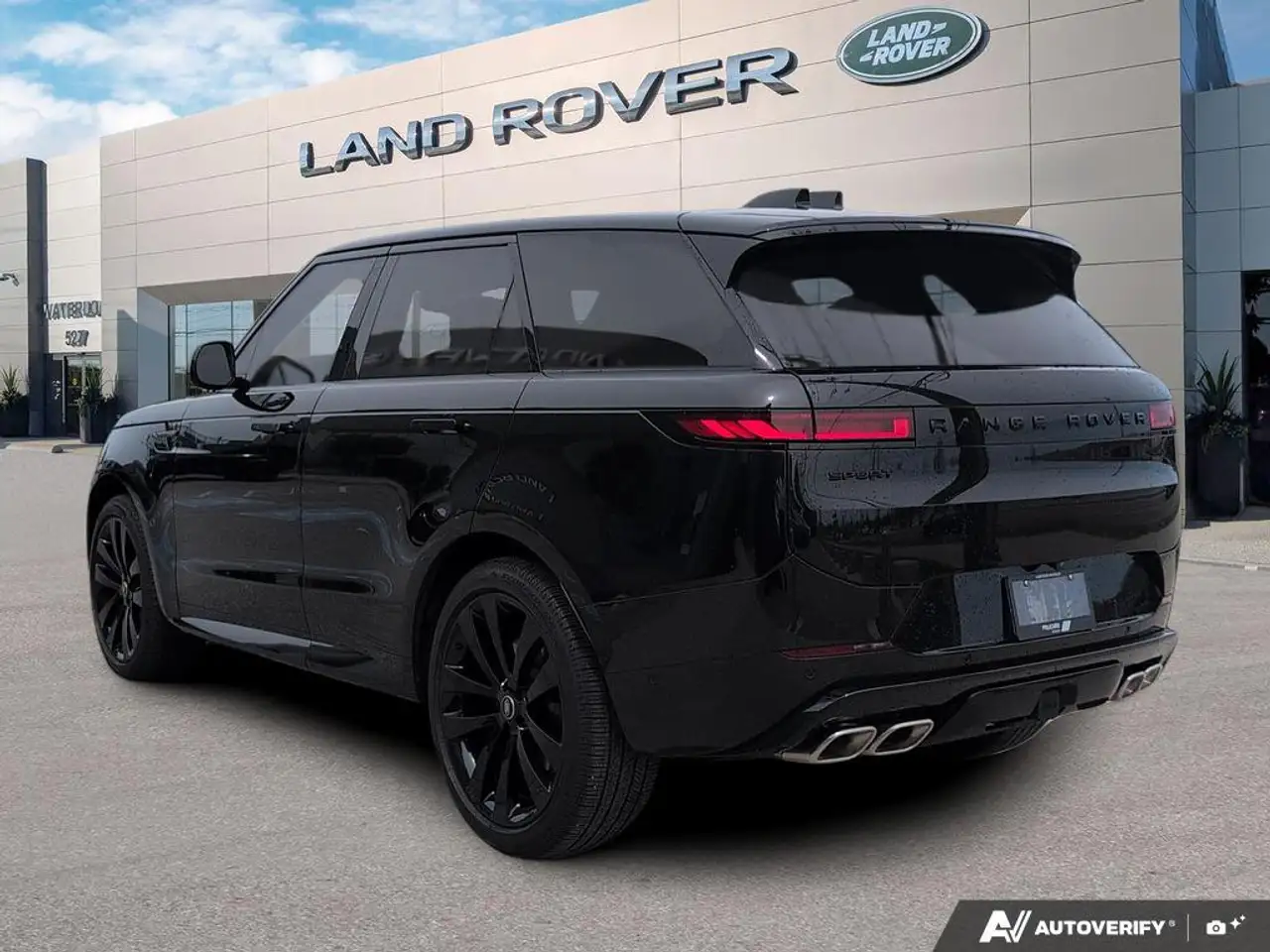 Land Rover Range Rover Sport снимка Land Rover Range Rover Sport