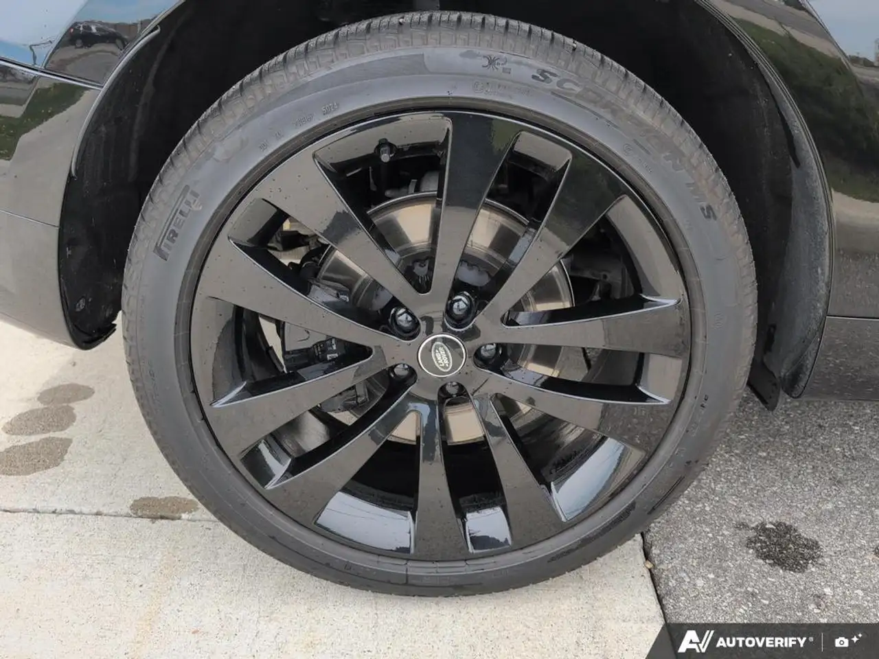 Land Rover Range Rover Sport снимка Land Rover Range Rover Sport