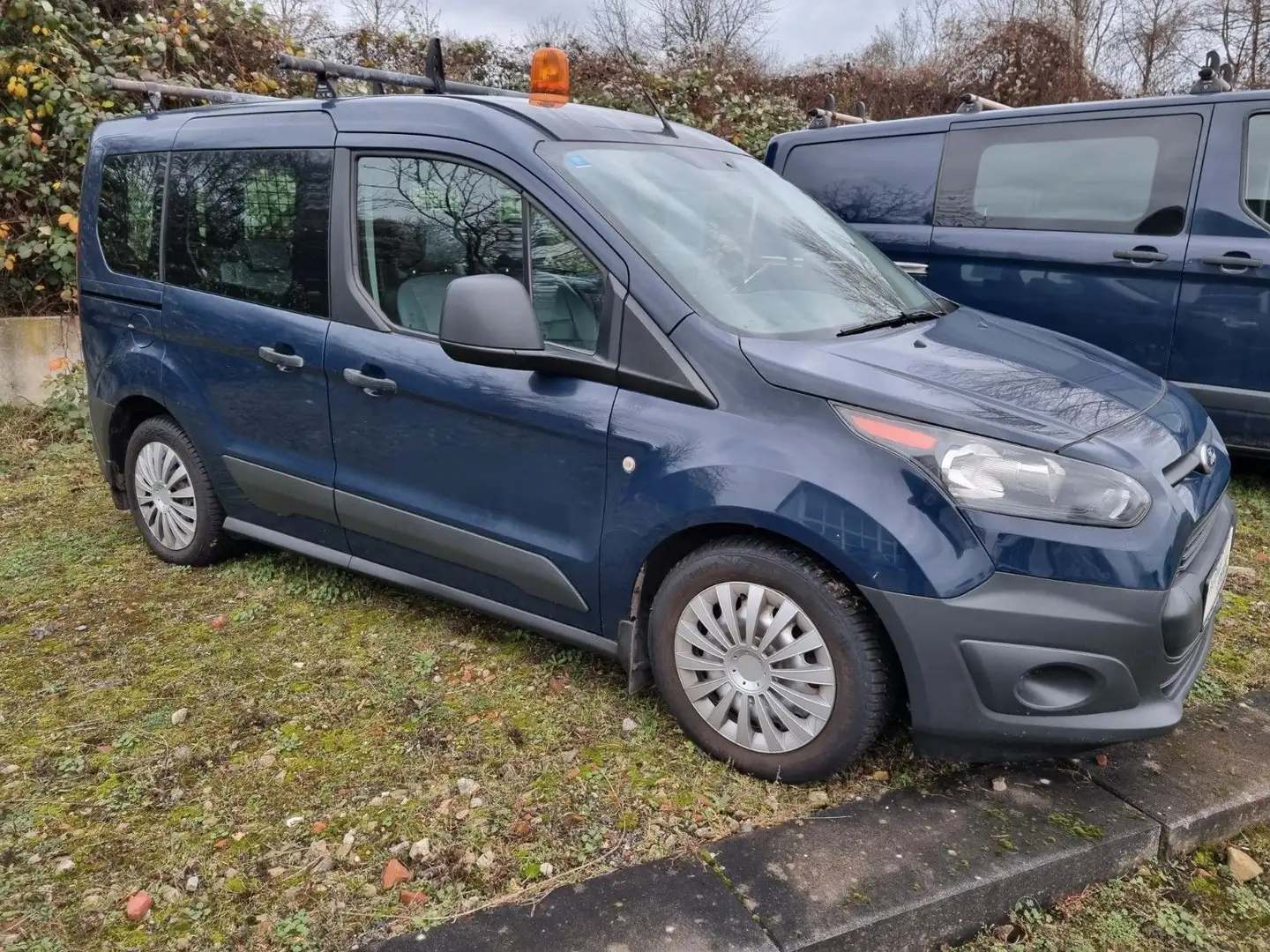 Ford Transit Connect Kombi Blau - 1