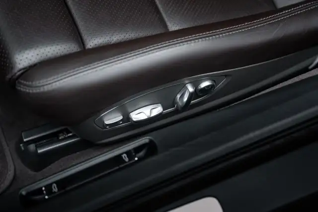 Porsche 991 view 13