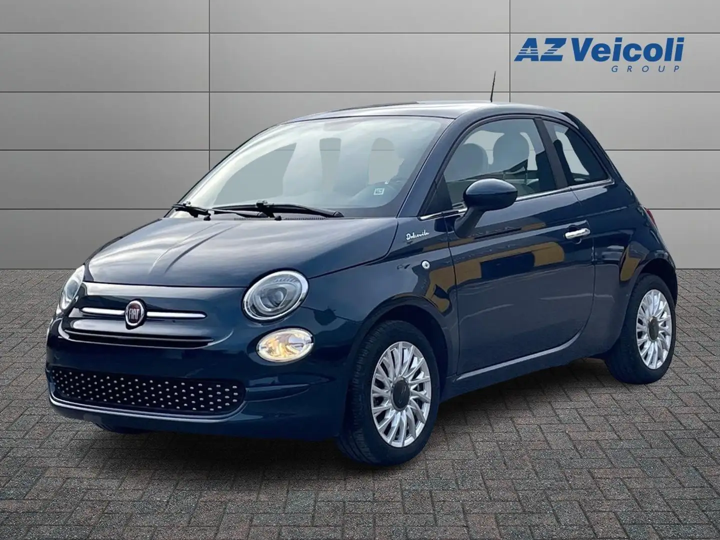 Fiat 500 500 1.0 Hybrid Dolcevita 70cv Blauw - 2