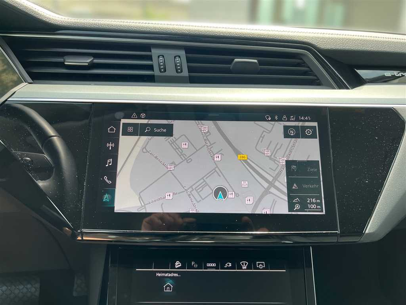 Audi Q8 advanced 55 Quattro 114 kWh — photo 12