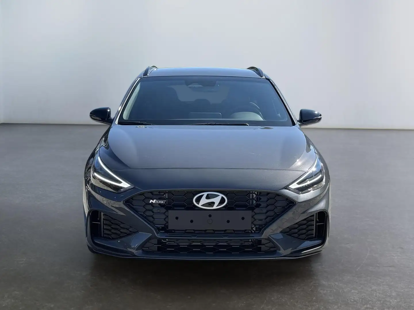 Hyundai i30 Kombi N Line 1.6 T-GDI DCT N-Line Navigation Ka... Grau - 2