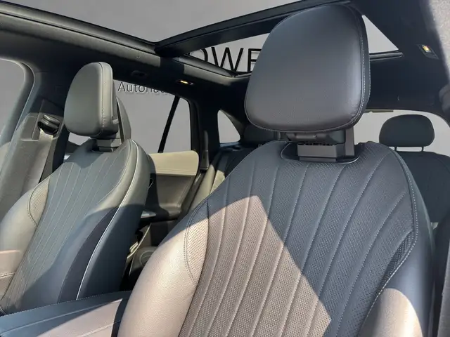 Mercedes-Benz Eqe view 10