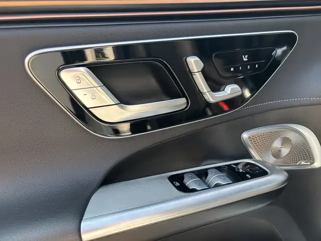 Mercedes-Benz Eqe view 9