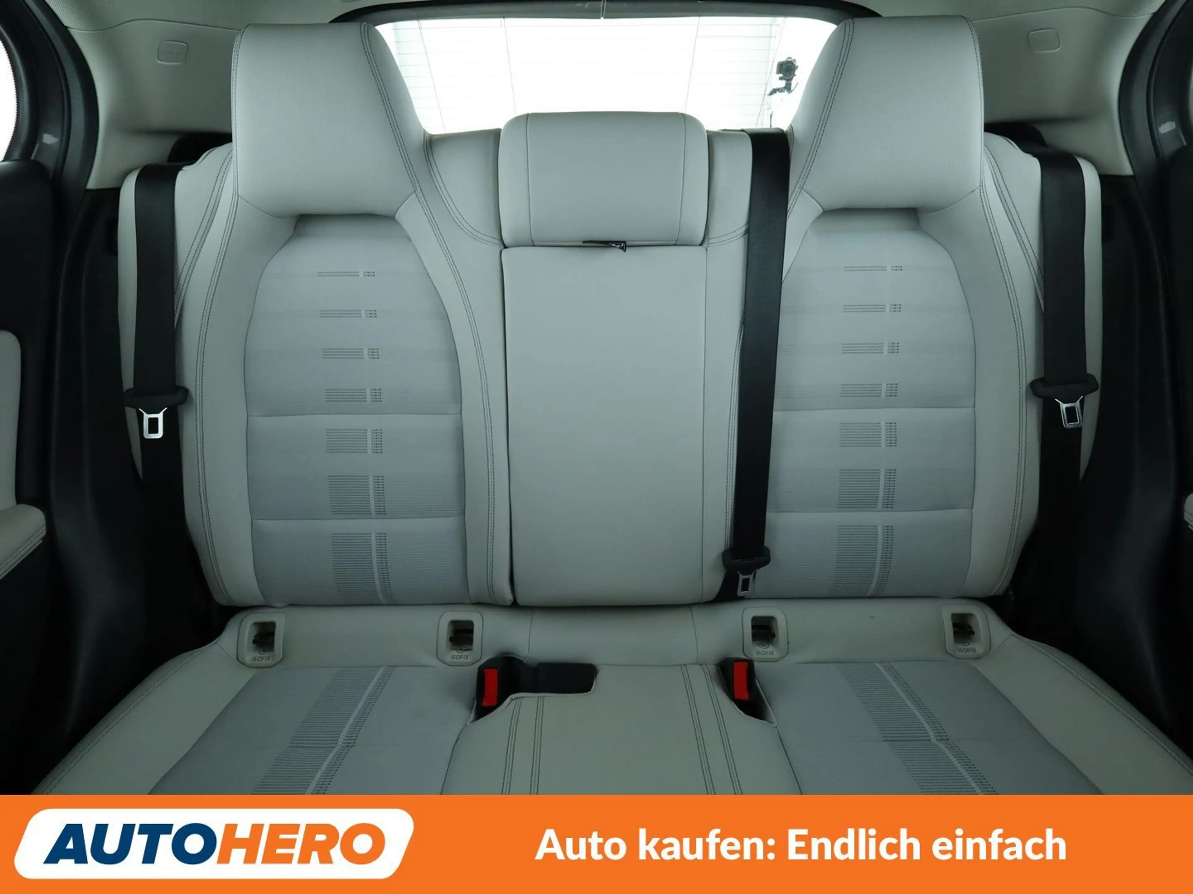 Mercedes-Benz GLA 220 GLA 220 4Matic Urban Aut. *LED*TEMPO*SHZ* — photo 15