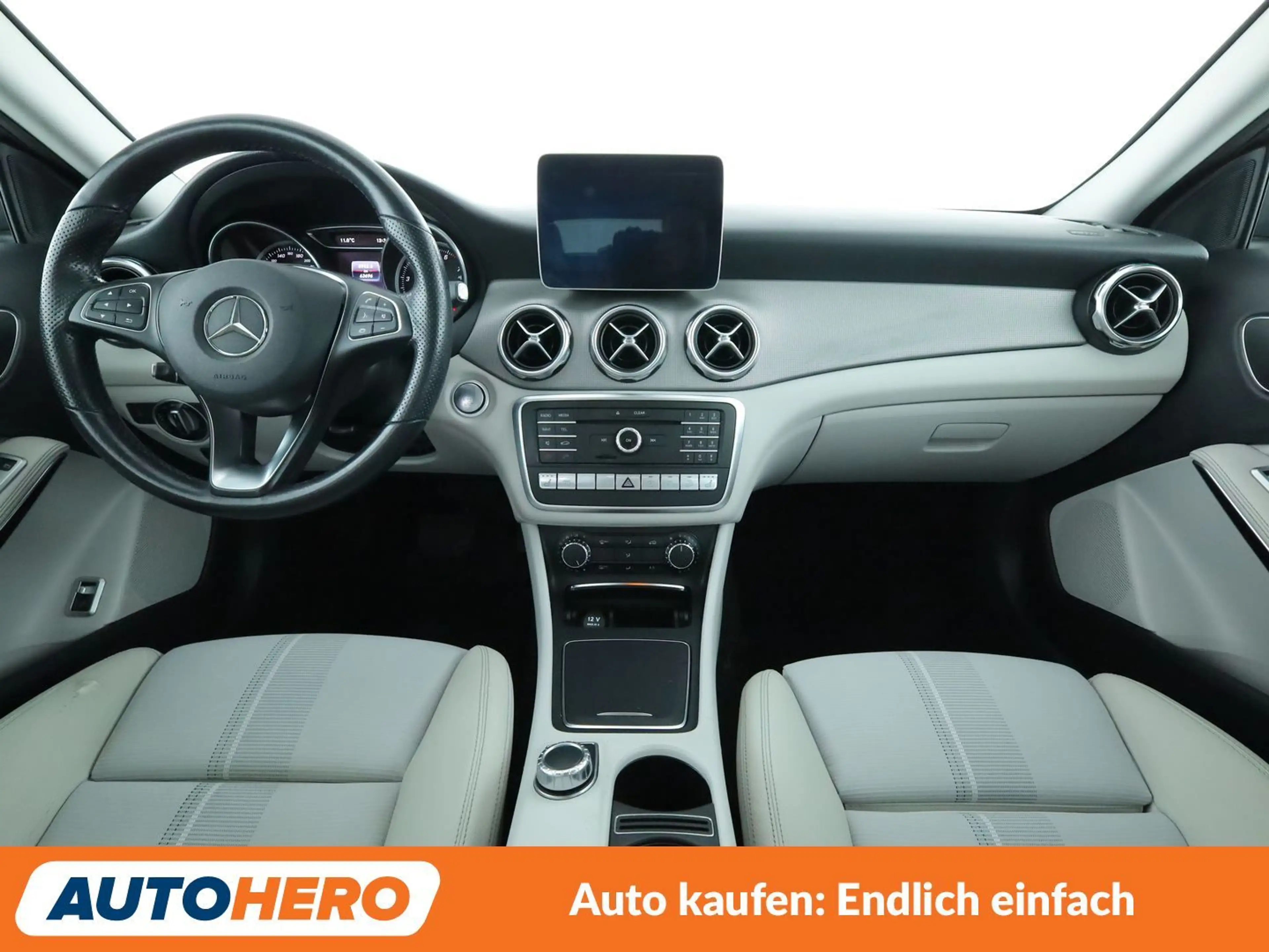 Mercedes-Benz GLA 220 GLA 220 4Matic Urban Aut. *LED*TEMPO*SHZ* — photo 12