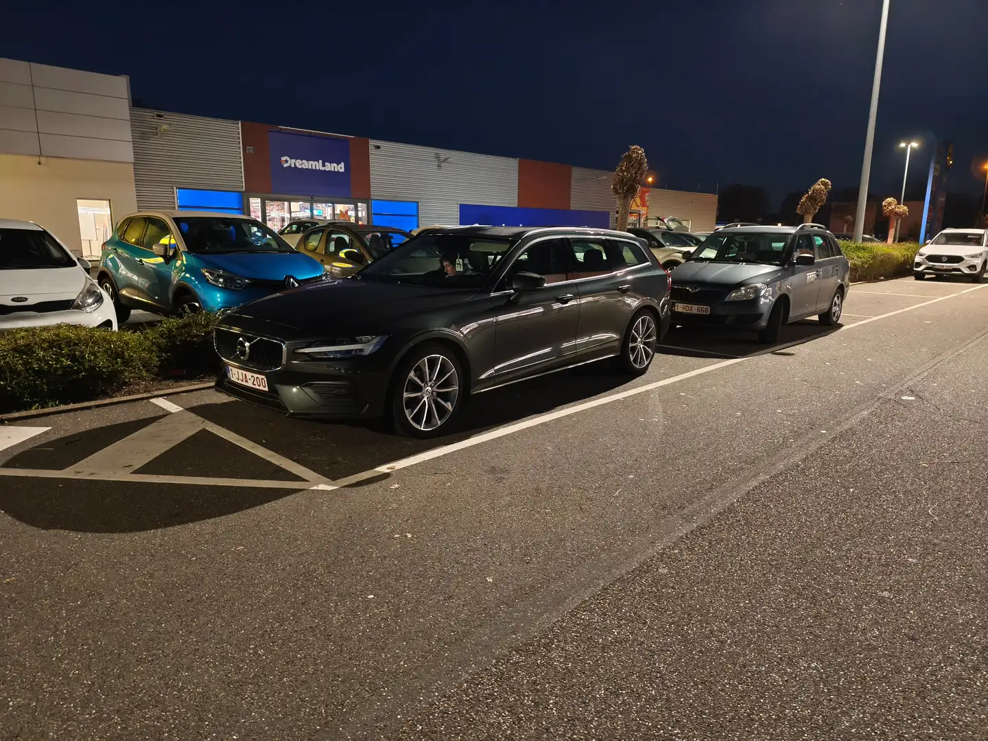 Volvo V60 V60 D3 GeartronicMomentum Pro Vert - 2