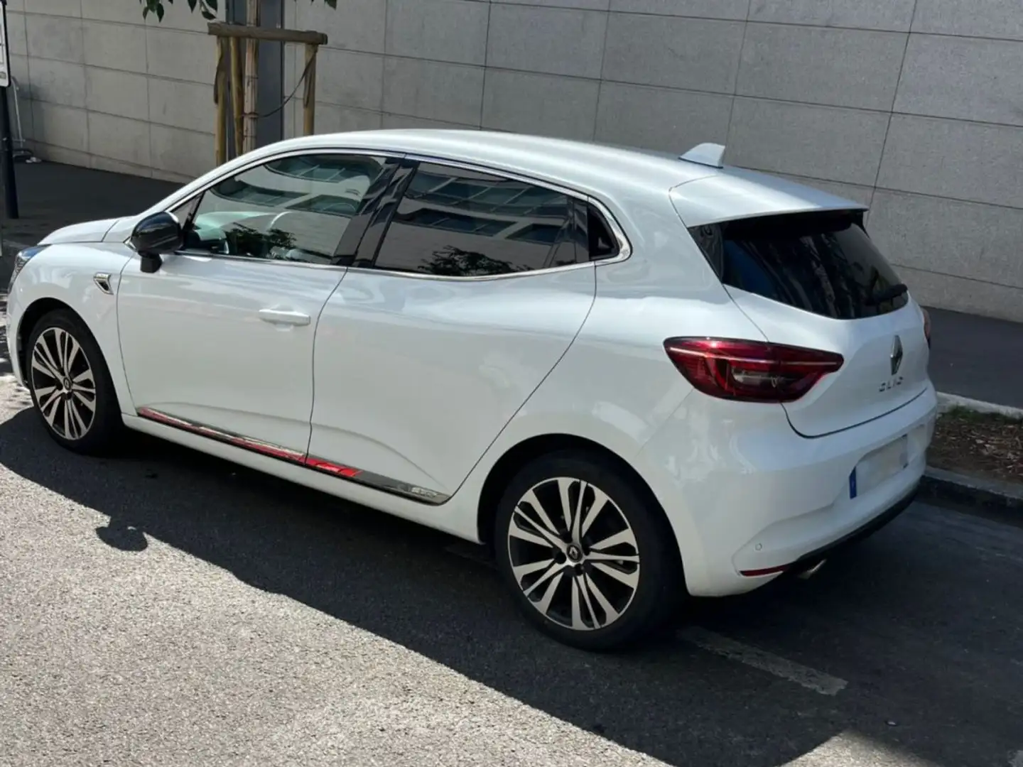 Renault Clio 5 1.5 Blue dCi 115ch Zen Blanc - 2