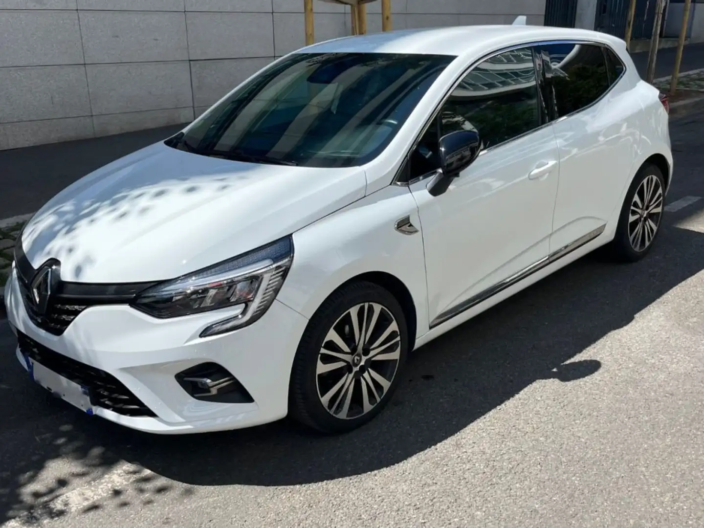 Renault Clio 5 1.5 Blue dCi 115ch Zen Blanc - 1